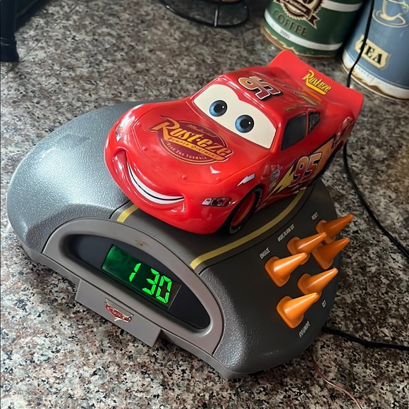 Disney Pixar Cars Lightning McQueen Alarm Clock - Picture 1 of 1